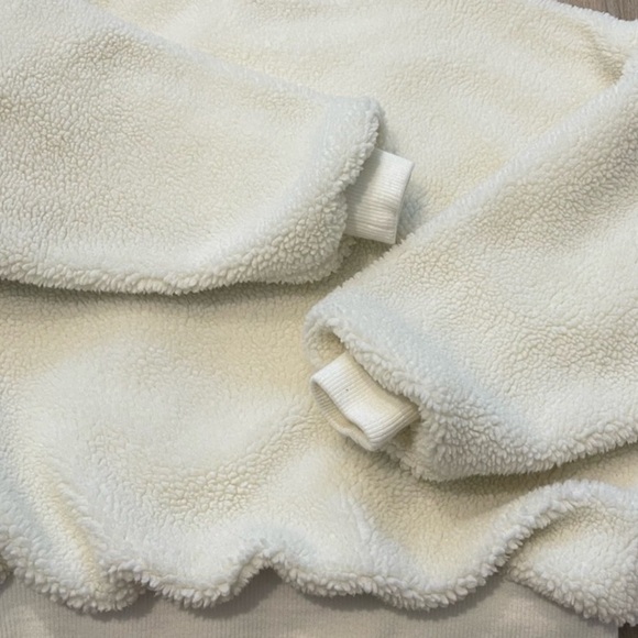 The Bar Gigi Sherpa Varsity sweatshirt like new 3x cream & black - Picture 6 of 8